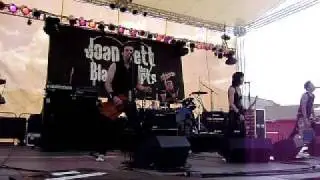 Joan Jett Live in eugene 8-22-10!