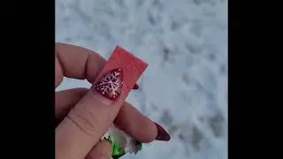Girl opens chewing gum and throws the wrapper on the ground.