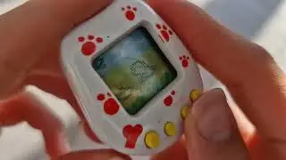 Opening my old tamagotchi to see if it still works |Vintage tamagotchi | Virtual pet