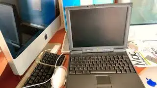 Mac OS 7.6 Booting Up - PowerBook 3400c