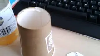fabrication entonnoir avec gobelet caf&eacute; en carton