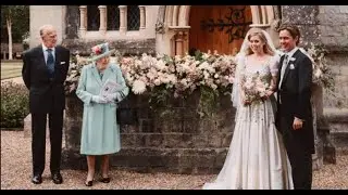 Princess Beatrice wears the Queen&rsquo;s vintage dress for her secret wedding