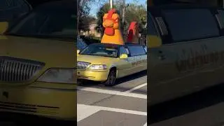@toddlyons here is the #chickenlegs limo you hired for the 3 days ride , lol 🐔🦵🏼🦵🏼🤩