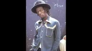 Gregory Isaacs  - Front Door + Substitute 10/26/81