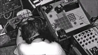 AFX (Aphex Twin) - 11 Donkey Rhubarb Remix