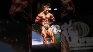 CHRIS BUMSTEAD POSING MR OLYMPIA 😱 #shorts #cbum #trending #youtubeshorts #ytshorts #mrolympia