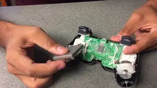 The Internal and External Parts of a PS3 Controller
