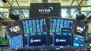 Wall Street slides on fears of AI bubble, inflation | REUTERS