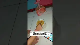 Viral guyss, anak kecil suka seblak #trendingshorts #viralshort