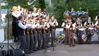 Bagad Kemper, gavotte pourlet à Peniti en La Forêt Fouesnant