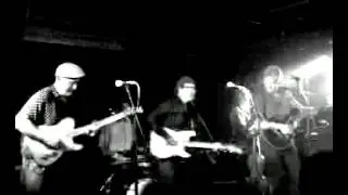 Erik Hokkanen trades licks with Pete Baylor 