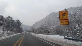 눈오는 산길을 달리며... #koreasnow #beautiful