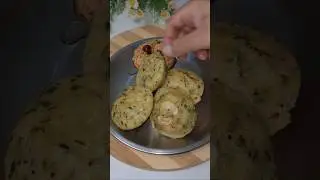 Soft and Spongy Rawa Idli with Red Chatni|  #food #recipe #idli #shorts #cookeasywithsumina