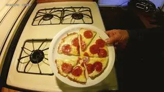 Crustless Pizza