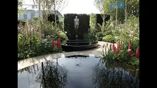 RHS Chelsea Flower Show 2015, Breakthrough Breast Cancer Garden'. Built by Cube 1994.