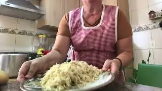 DESFIANDO O FIL&Eacute; DE FRANGO PARA LASANHAS/NONA FROZZA