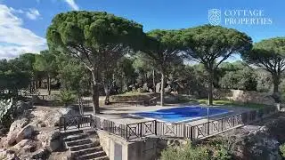 Masía del siglo XVIII con 10,7ha y vistas al mar en Capmany,Alt Empordà|Cottage Properties