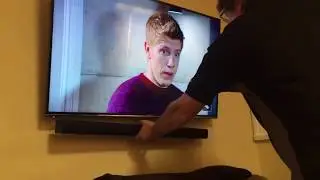 Обзор беспроводной звуковой панели Philips HTL1510B/05 мощностью 140 Вт серии 1000. Распаковка.