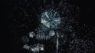 Leave the pain in 2025. 2026 is your glow-up revenge era 💅🎆
