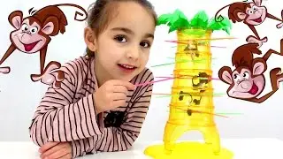 Monos Locos! (Mattel) Tumbling Monkeys Game. Juego de mesa con Andrea. Divertilandia!