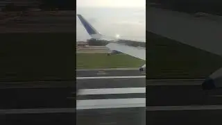 soft touchdown and flap adjustment #touchdown #butterlanding #indigo #chennaiairport #flaps