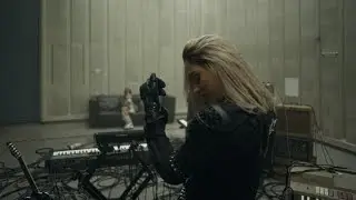 SANNI - Roomaan (Virallinen musiikkivideo)