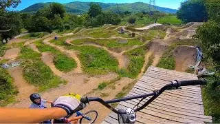 Découverte d'un terrain de Bmx très complet : Le terka Trail