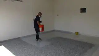 Кварцевые полы в гаражах.