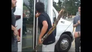 West Trek Tour Tofino 2008 - how to open a bus  in HD