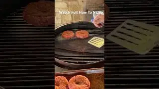 How To Set Up Your Kettle Grill For Burgers #burger #cooking #shorts