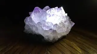 Light purple Amethyst diamonds stone rock
