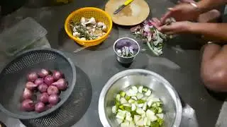 आज मेरे दोस्त के घर मे खिचड़ी बनाने मे दोस्त की मदद किया #cooking #desifood