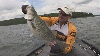 FOX Sports Outdoors PREVIEW #27 - Skiatook Lake Oklahoma Hybrid Striper Fishing