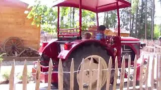 Driving Tractor (Bulldogfahrt) at Bayern Park