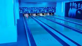 Bowling : clean strike @Amoeba Sports Bar Phoenix Kurla