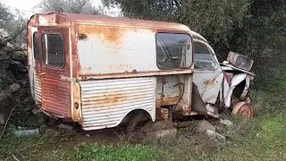 Citroen 2CV AK 350 En el Olivar