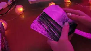 АСМР Показываю и Рассказываю про колоды таро | шепот, тэппинг
