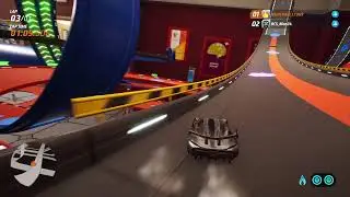 Grinding for coins in Hot Wheels Unleashed.
