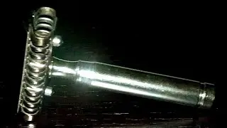 Famex razor                                                The first adjustable cage