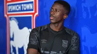 PANUTCHE CAMAR&Aacute;'S FIRST INTERVIEW AT TOWN