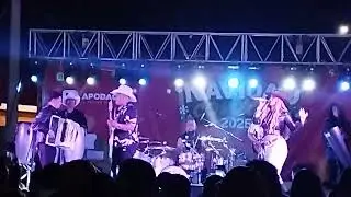 No cuento con derechos de autor ni su música ni su copyright ©️
