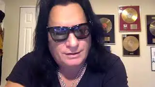 Bobby Rondinelli 25+ years with Vater Drumsticks