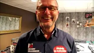Spanende biljartfinale libre klein 4e klasse in biljartcentrum de Corner