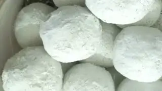 Dusty white balls crumbling|satisfying snappy sounds😍☁
