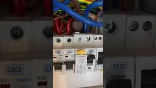 Спецвыпуск Screwfix. Какая же это была шутка с установкой!!! Счастливый клиент.