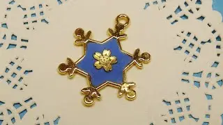 DIY | How to Make a Clay Open Bezel Pendant Keychain | Christmas Snowflake | Easy Jewelry Artwork