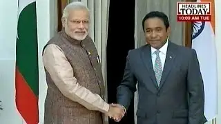 Narendra Modi meets the Maldivian leader Abdulla Gayoom