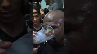 Floyd Mayweather Drinks Coke After Workouts?