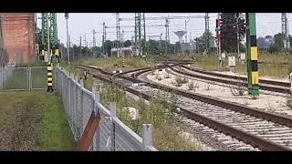 vonatok haladna &aacute;t