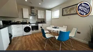 Three Bedroom Townhouse with Parking | Telford, United Kingdom | Hotel Review 🌟